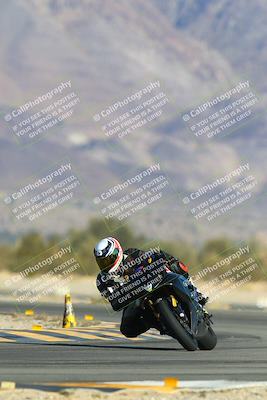 media/Jan-13-2024-SoCal Trackdays (Sat) [[9c032fe5aa]]/Turn 14 (10am)/